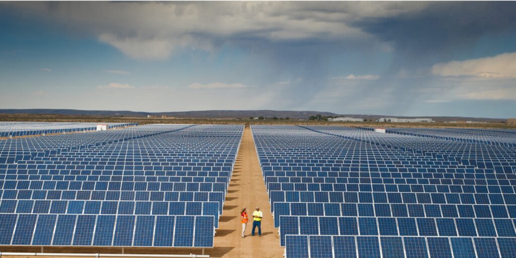 Energia Solar no Brasil: Tendências e Oportunidades para Investidores