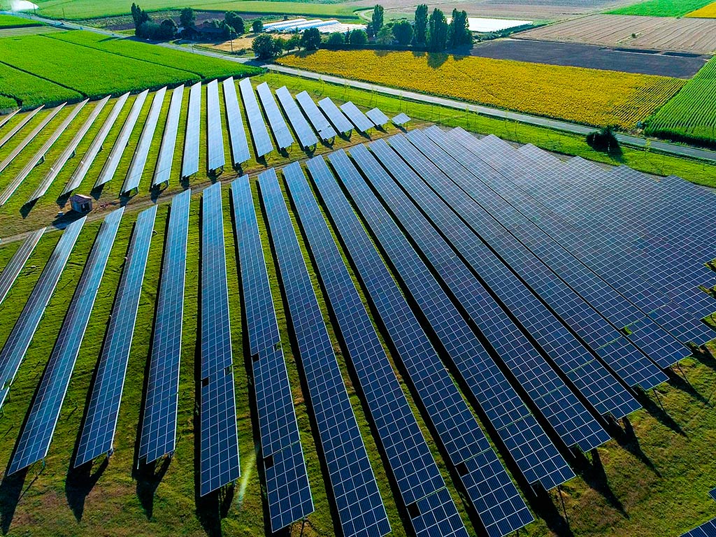 Energia Solar em Pequenas Propriedades Rurais: Soluções Sustentáveis ​​para o Agronegócio